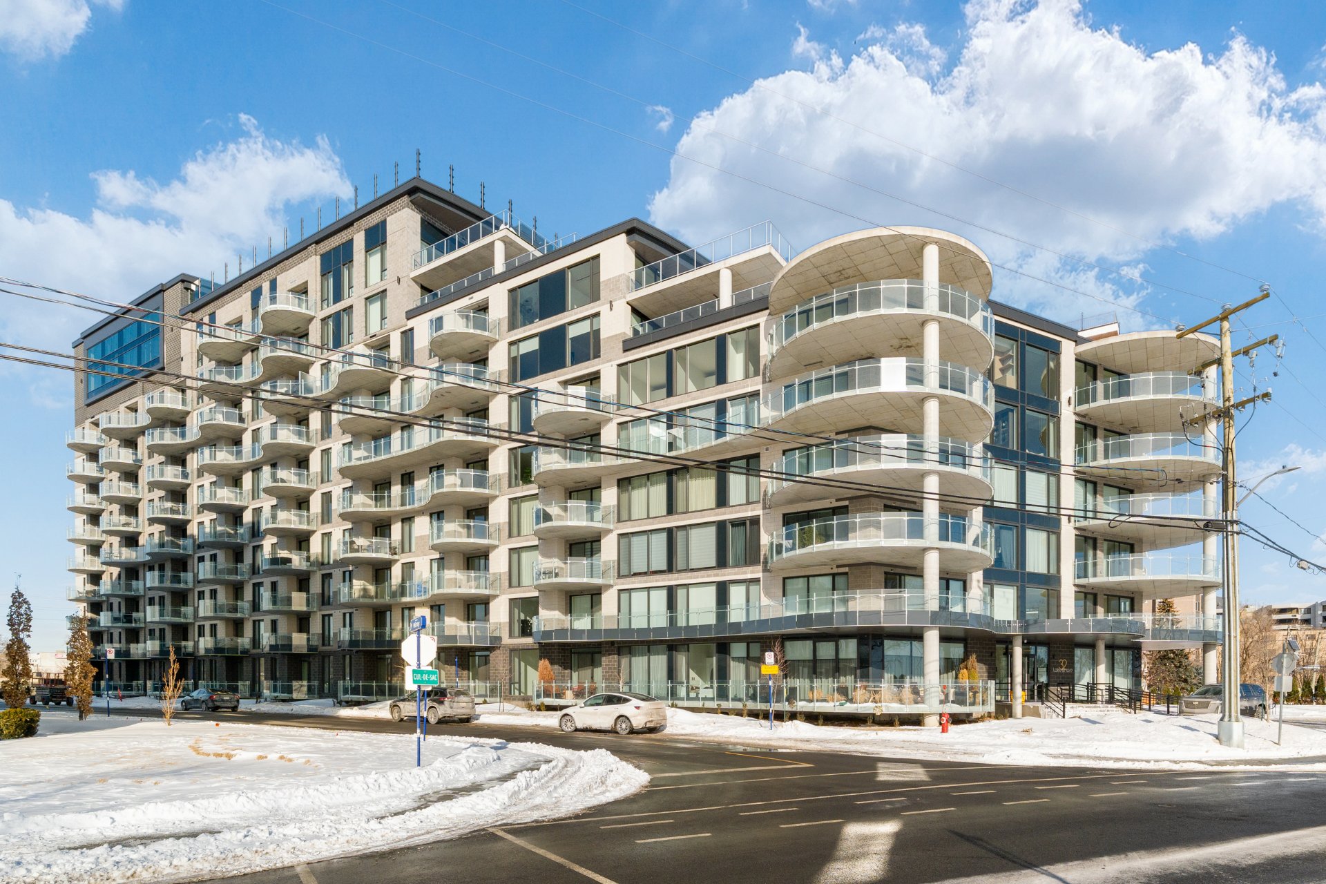 #505-32 Ch. du Bord du Lac Lakeshore